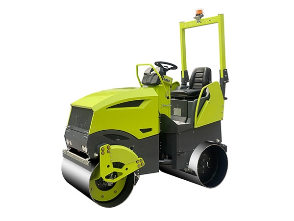 新款2噸鉸接式雙鋼輪單臂懸掛壓路機(jī)BM2000U